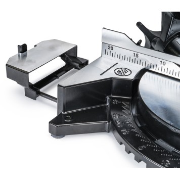 Piła ukośna (ukośnica) do drewna PM-UK-2000T