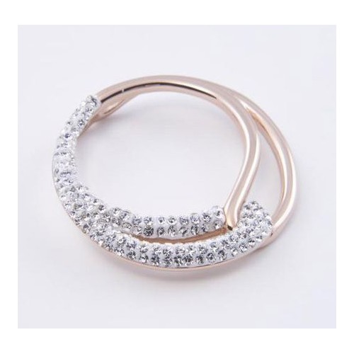 Victoria Rose gold color white stone pendant