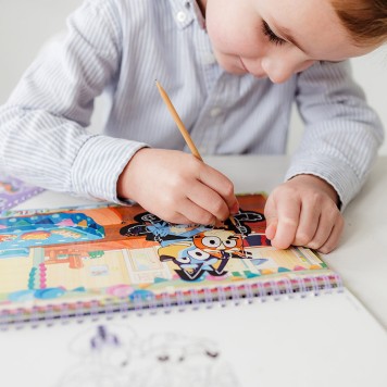 Bluey Fun scratch art kit and activity set