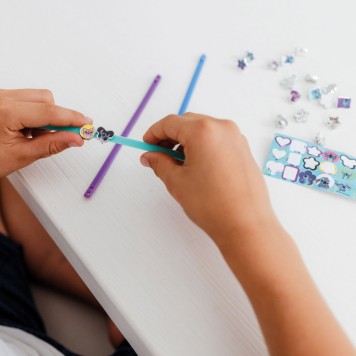 Disney Lilo and Stitch Extrovert bracelet making kit
