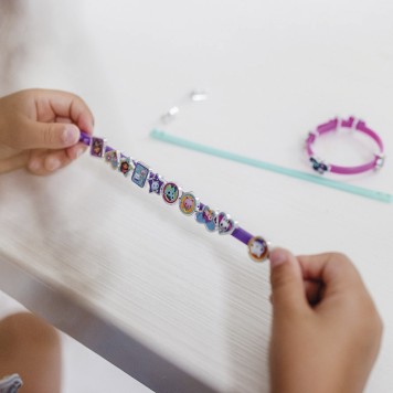 Gabby's Dollhouse Cats bracelet making kit