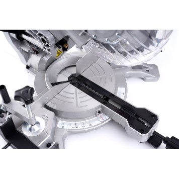 Pilarka ukosowa 2500W KD3012