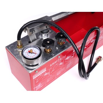Pompa kontrolna do prób ciśnieniowych  0-50kg / 45ml / 12L KD10478