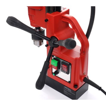 WIERTARKA MAGNETYCZNA / 1800 W / 1300N / 16 mm KD1382