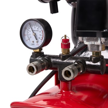 Kompresor olejowy 100L  3 Tłoki KD1477 + Seperator