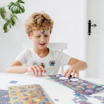 Disney Lilo and Stitch Extrovert Super sticker set with game
