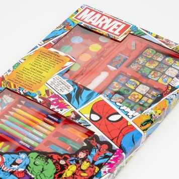Avengers Marvel stationery set