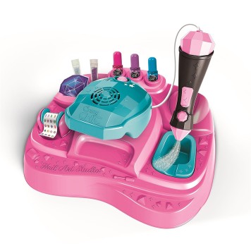 Crazy Chic Beauty nail design studio Clementoni