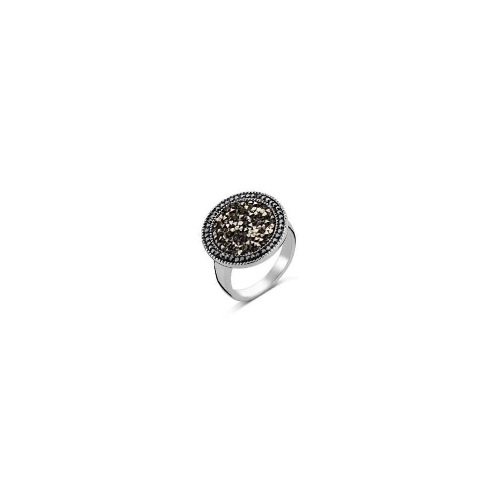 Victoria Silver-colored ring with black stone