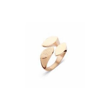 Victoria Rose gold 3 petal ring