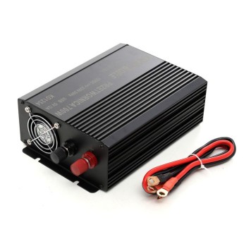 Przetwornica samochodowa 700W 12V - 230V