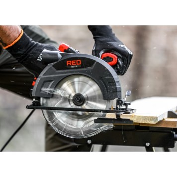 Pilarka tarczowa 2300W RED TECHNIC RTRPT0007