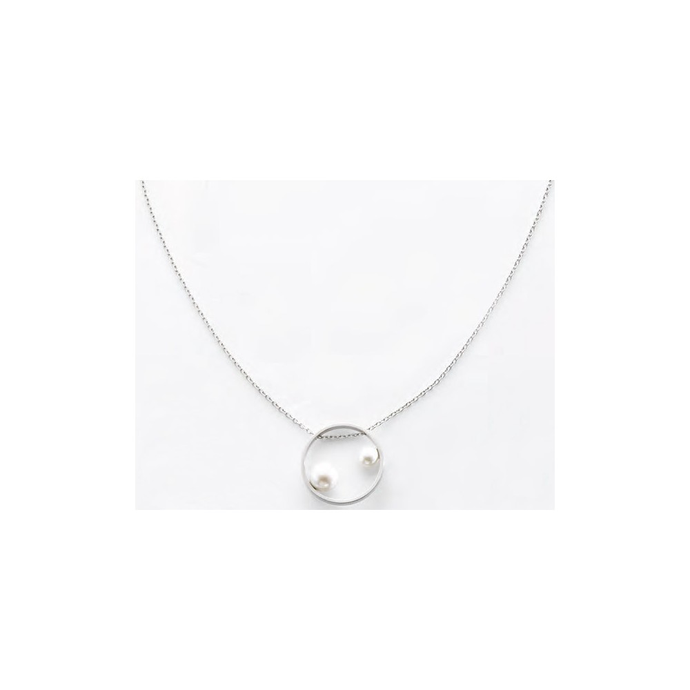 Victoria Silver-colored white pearl necklace