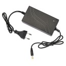 PRZYSSAWKA WIBRUJĄCA DO UKŁADANIA PŁYTEK AKU 21V Red Technic RTAPW0053