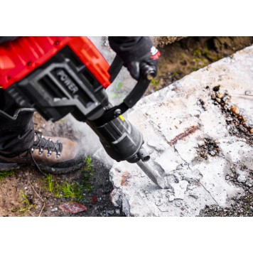 MŁOT WYBURZENIOWY UDAROWY KUJĄCY 3300W HEX 70J  RTMWB0052