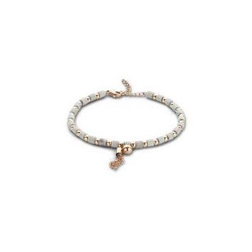 Victoria Rose gold colored white pearl bracelet