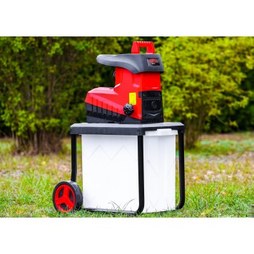 Rozdrabniacz do gałęzi RTRDG0133