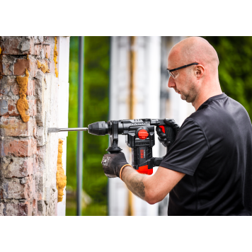 MŁOT UDAROWY MŁOTOWIERTARKA UDAR SDS+ ZESTAW 2200W RTMU0031